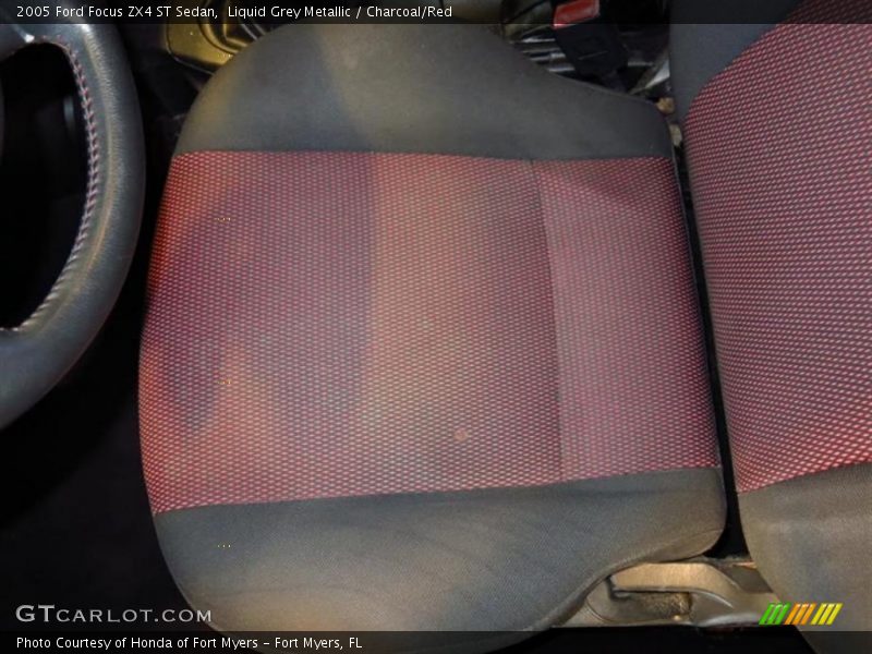 Liquid Grey Metallic / Charcoal/Red 2005 Ford Focus ZX4 ST Sedan