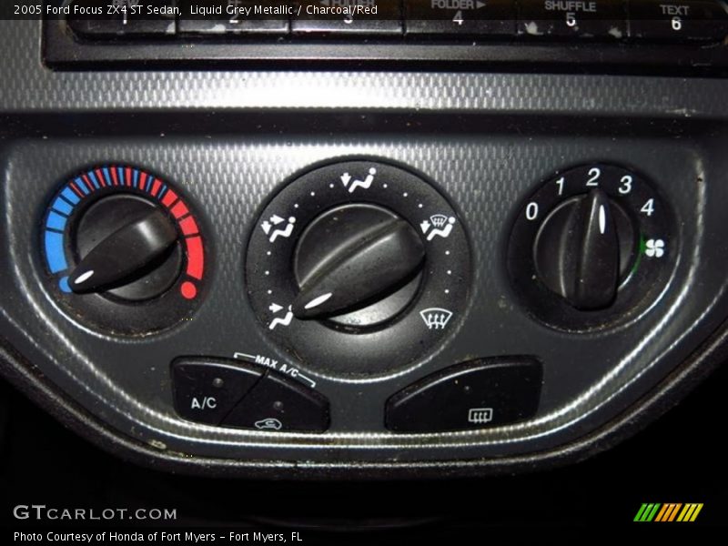 Liquid Grey Metallic / Charcoal/Red 2005 Ford Focus ZX4 ST Sedan