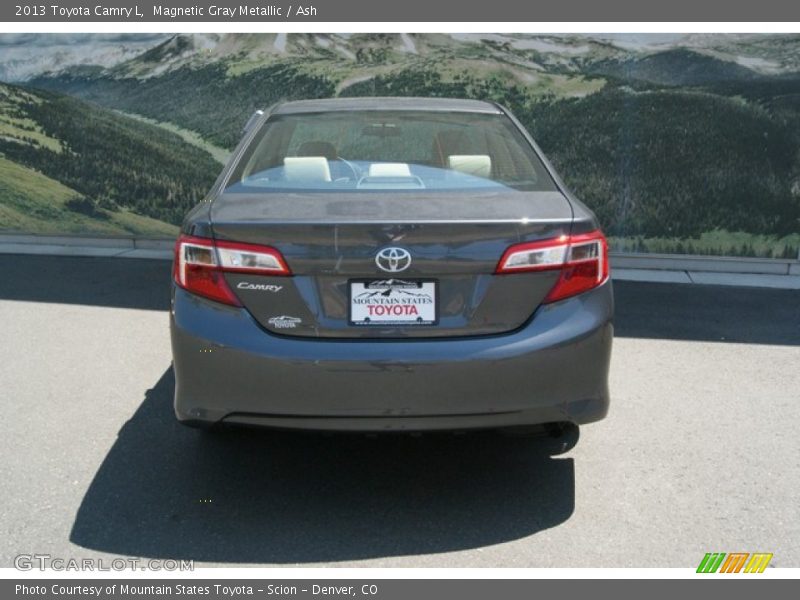 Magnetic Gray Metallic / Ash 2013 Toyota Camry L