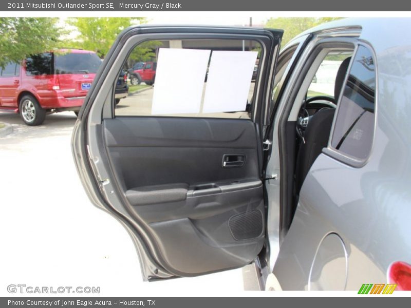 Mercury Gray / Black 2011 Mitsubishi Outlander Sport SE