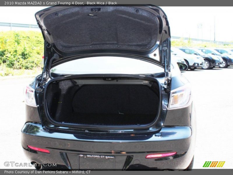 Black Mica / Black 2010 Mazda MAZDA3 s Grand Touring 4 Door