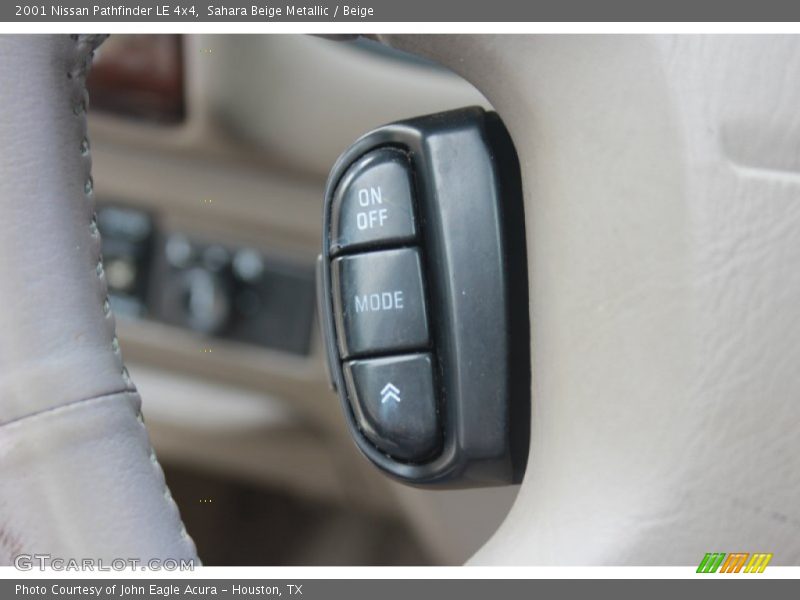 Sahara Beige Metallic / Beige 2001 Nissan Pathfinder LE 4x4