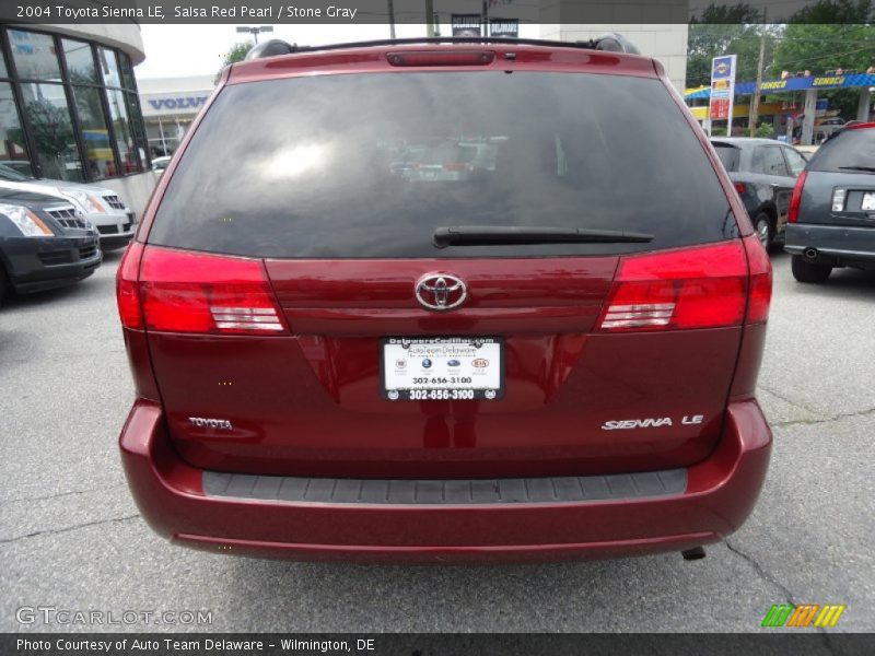 Salsa Red Pearl / Stone Gray 2004 Toyota Sienna LE