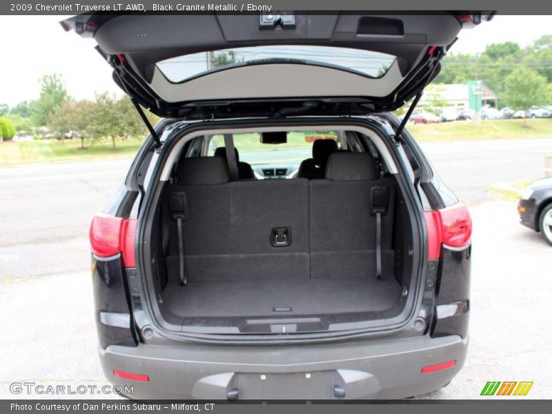 Black Granite Metallic / Ebony 2009 Chevrolet Traverse LT AWD