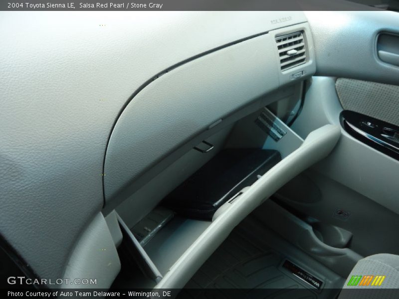 Salsa Red Pearl / Stone Gray 2004 Toyota Sienna LE
