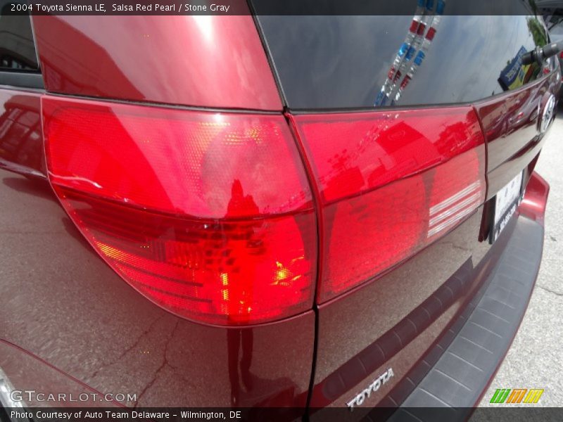 Salsa Red Pearl / Stone Gray 2004 Toyota Sienna LE