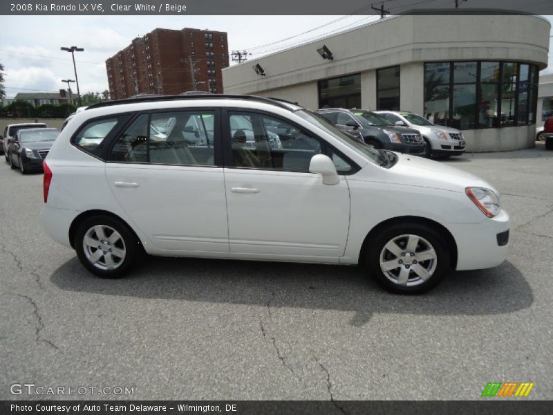 Clear White / Beige 2008 Kia Rondo LX V6