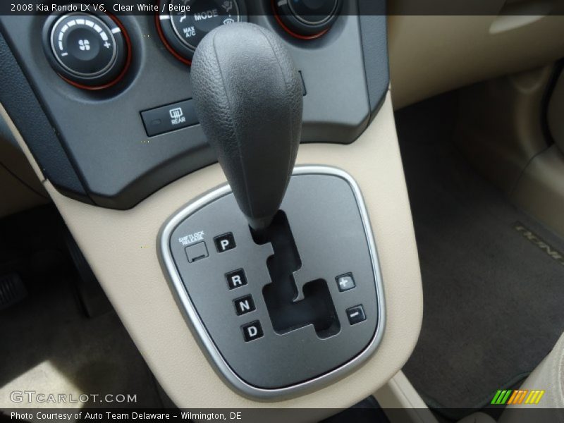 Clear White / Beige 2008 Kia Rondo LX V6