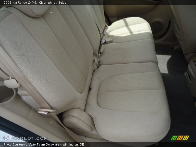 Clear White / Beige 2008 Kia Rondo LX V6