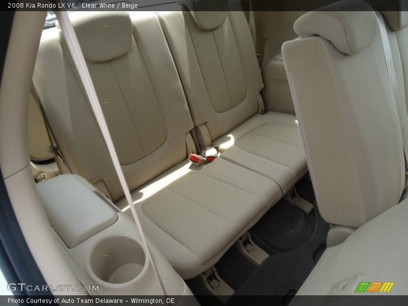 Clear White / Beige 2008 Kia Rondo LX V6