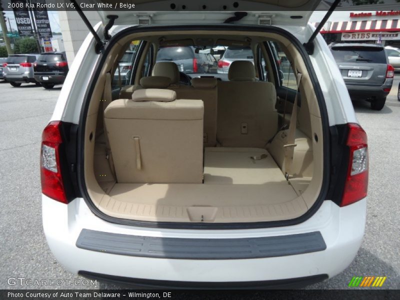 Clear White / Beige 2008 Kia Rondo LX V6