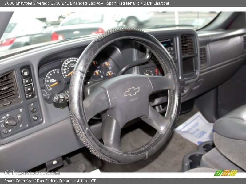 Sport Red Metallic / Dark Charcoal 2006 Chevrolet Silverado 1500 Z71 Extended Cab 4x4