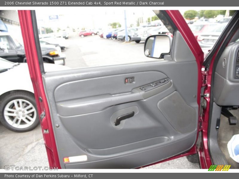 Sport Red Metallic / Dark Charcoal 2006 Chevrolet Silverado 1500 Z71 Extended Cab 4x4