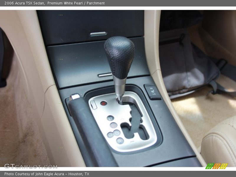 Premium White Pearl / Parchment 2006 Acura TSX Sedan