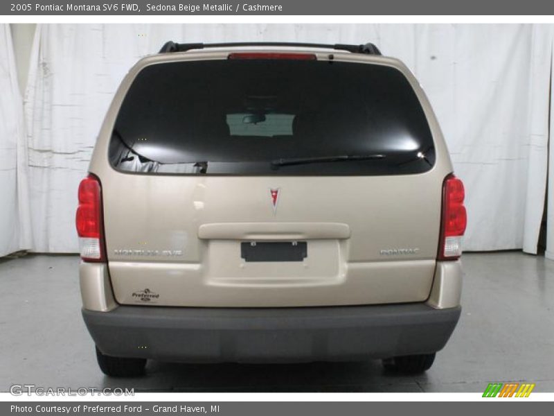 Sedona Beige Metallic / Cashmere 2005 Pontiac Montana SV6 FWD