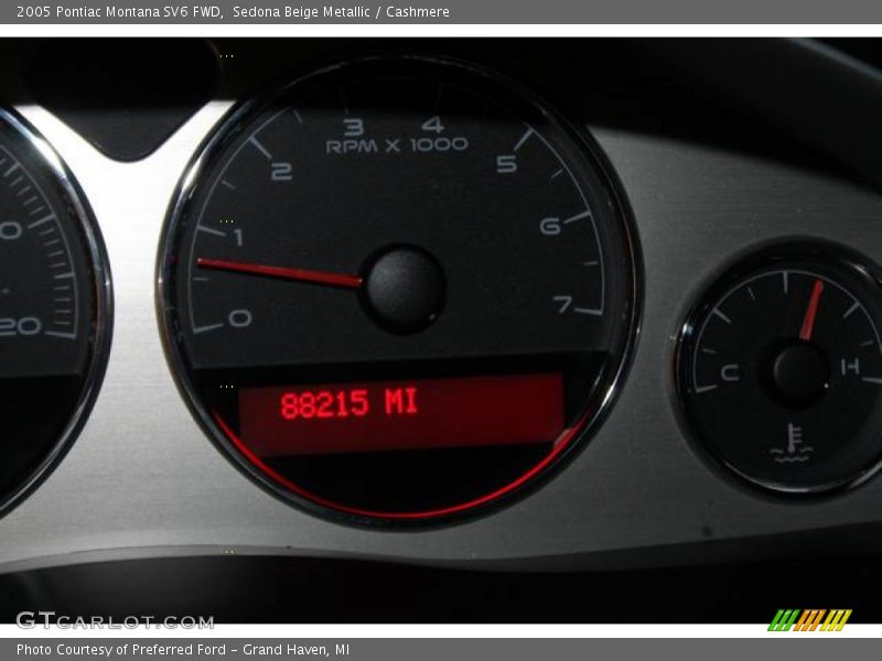 Sedona Beige Metallic / Cashmere 2005 Pontiac Montana SV6 FWD