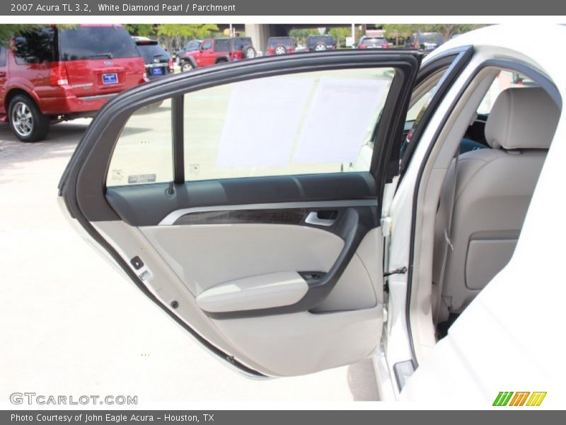 White Diamond Pearl / Parchment 2007 Acura TL 3.2