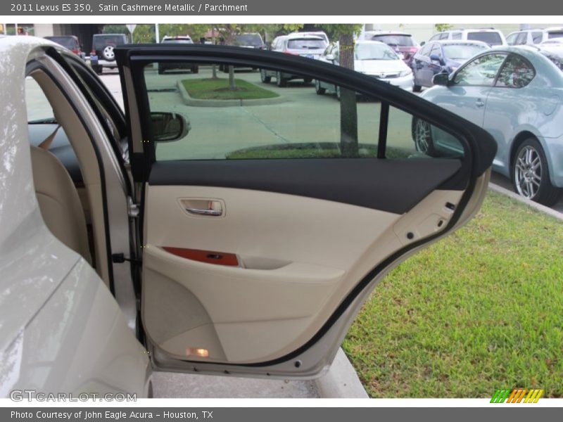 Satin Cashmere Metallic / Parchment 2011 Lexus ES 350