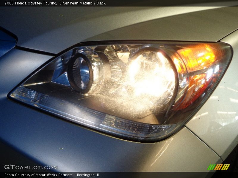 Silver Pearl Metallic / Black 2005 Honda Odyssey Touring