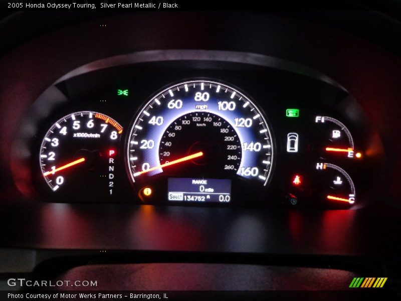 Silver Pearl Metallic / Black 2005 Honda Odyssey Touring