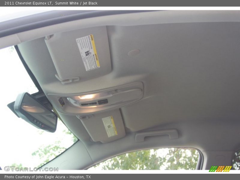 Summit White / Jet Black 2011 Chevrolet Equinox LT