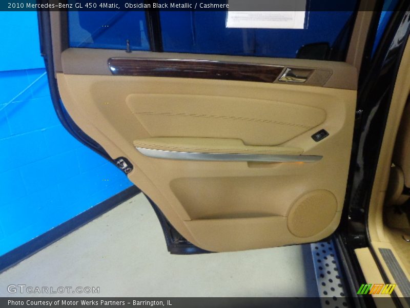Obsidian Black Metallic / Cashmere 2010 Mercedes-Benz GL 450 4Matic
