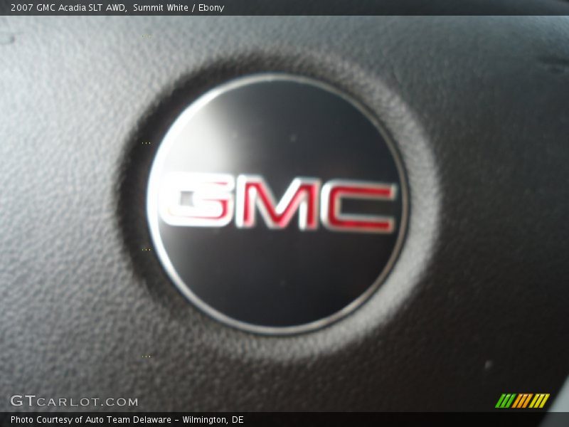 Summit White / Ebony 2007 GMC Acadia SLT AWD