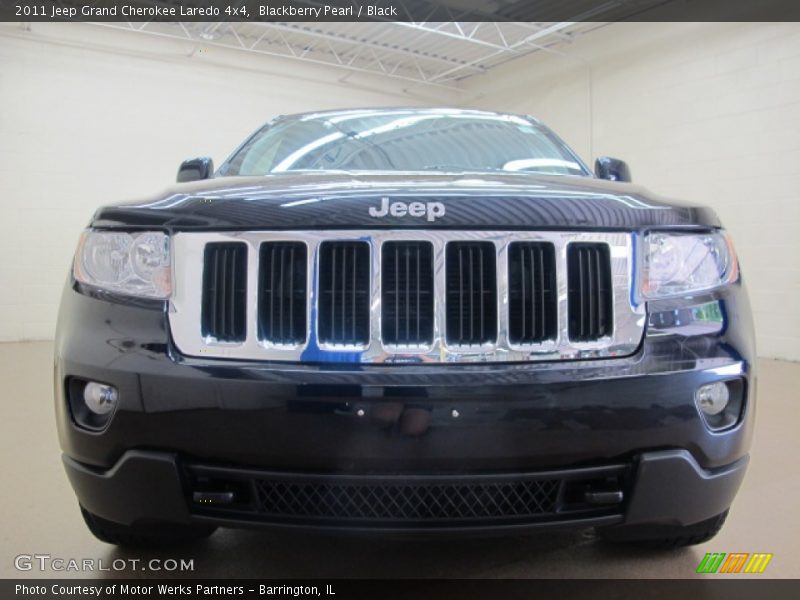 Blackberry Pearl / Black 2011 Jeep Grand Cherokee Laredo 4x4