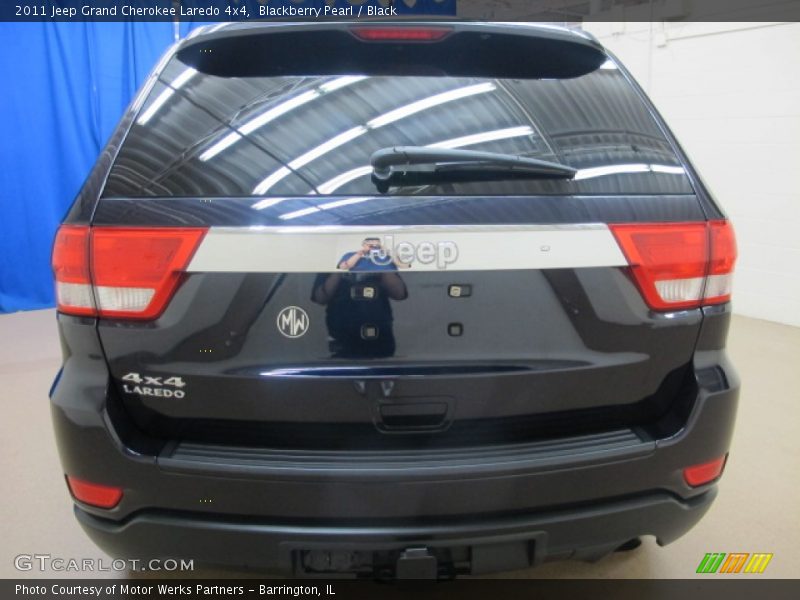 Blackberry Pearl / Black 2011 Jeep Grand Cherokee Laredo 4x4