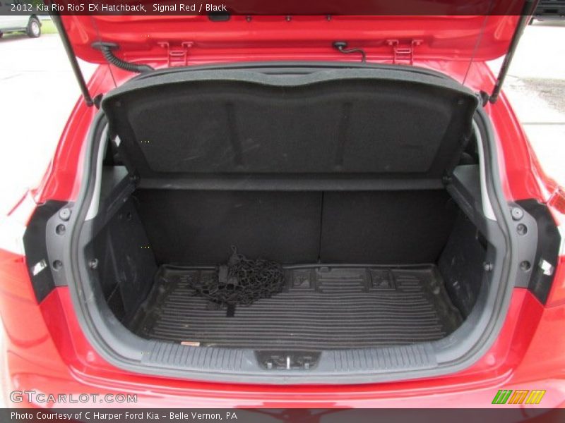  2012 Rio Rio5 EX Hatchback Trunk