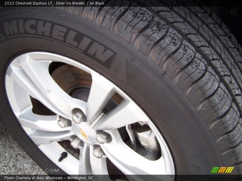 Silver Ice Metallic / Jet Black 2013 Chevrolet Equinox LT