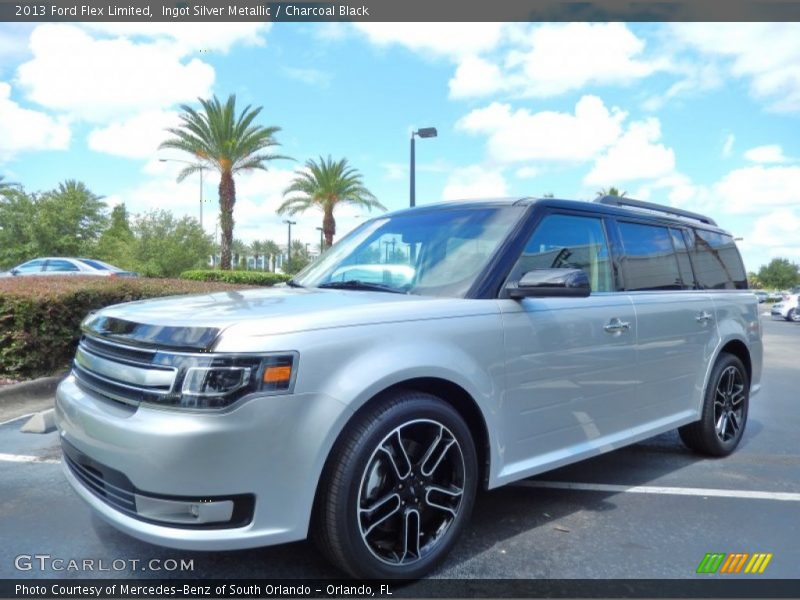 Front 3/4 View of 2013 Flex Limited