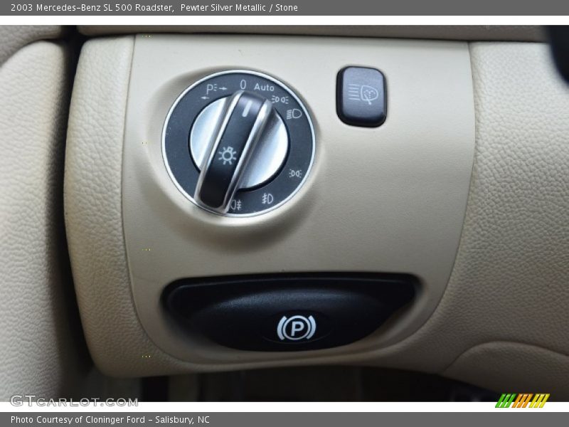 Controls of 2003 SL 500 Roadster