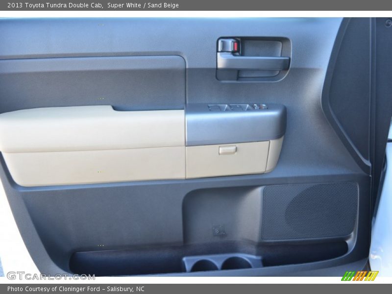 Super White / Sand Beige 2013 Toyota Tundra Double Cab