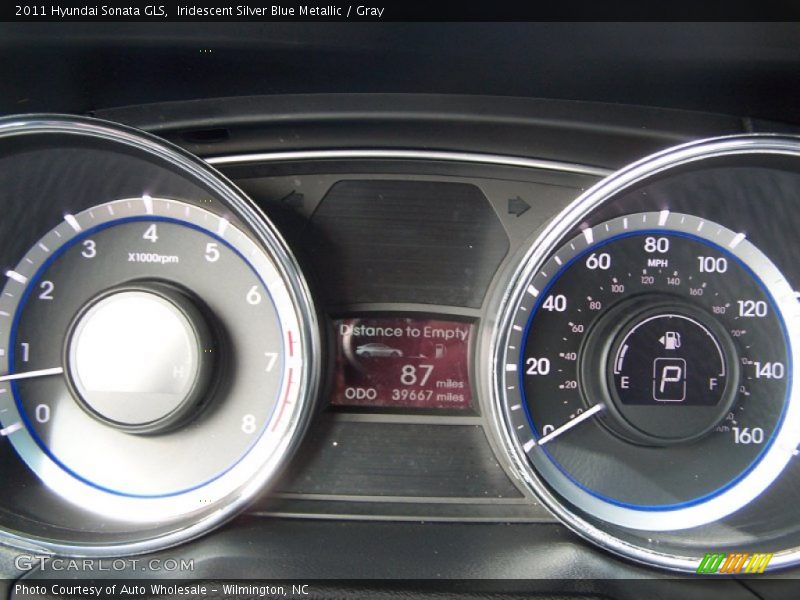 Iridescent Silver Blue Metallic / Gray 2011 Hyundai Sonata GLS