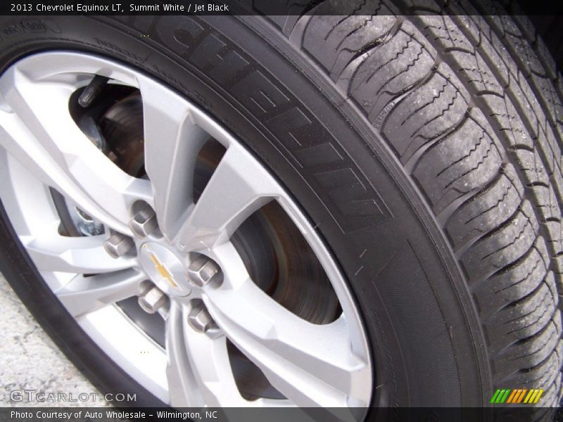 Summit White / Jet Black 2013 Chevrolet Equinox LT