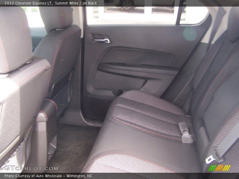 Summit White / Jet Black 2013 Chevrolet Equinox LT