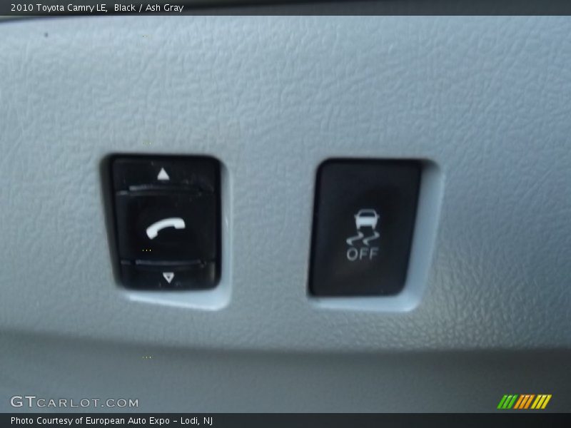 Black / Ash Gray 2010 Toyota Camry LE