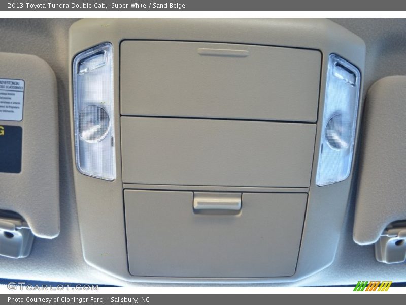 Super White / Sand Beige 2013 Toyota Tundra Double Cab