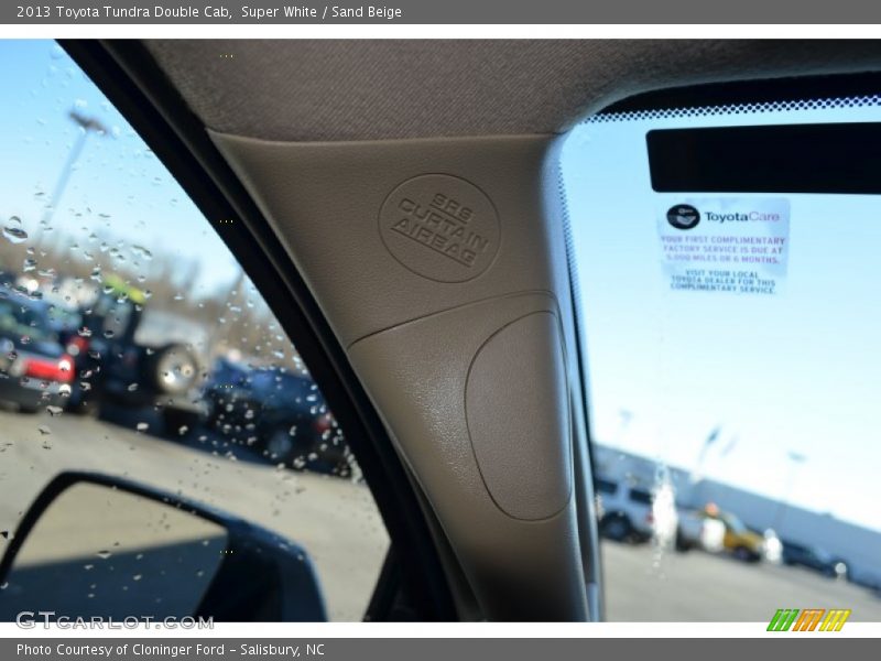 Super White / Sand Beige 2013 Toyota Tundra Double Cab