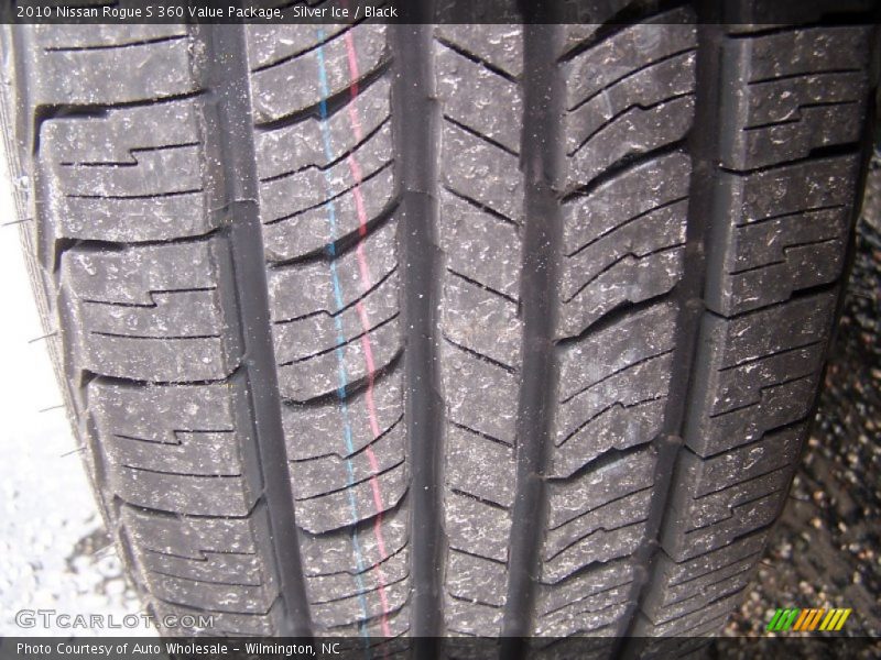 Silver Ice / Black 2010 Nissan Rogue S 360 Value Package