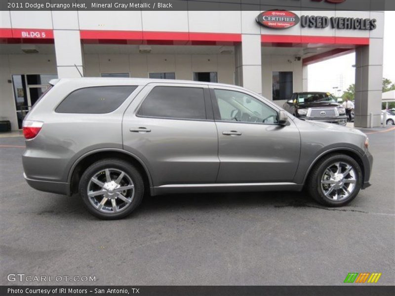 Mineral Gray Metallic / Black 2011 Dodge Durango Heat