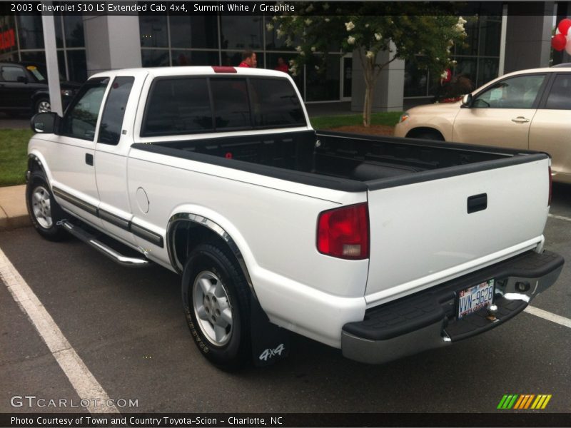 Summit White / Graphite 2003 Chevrolet S10 LS Extended Cab 4x4