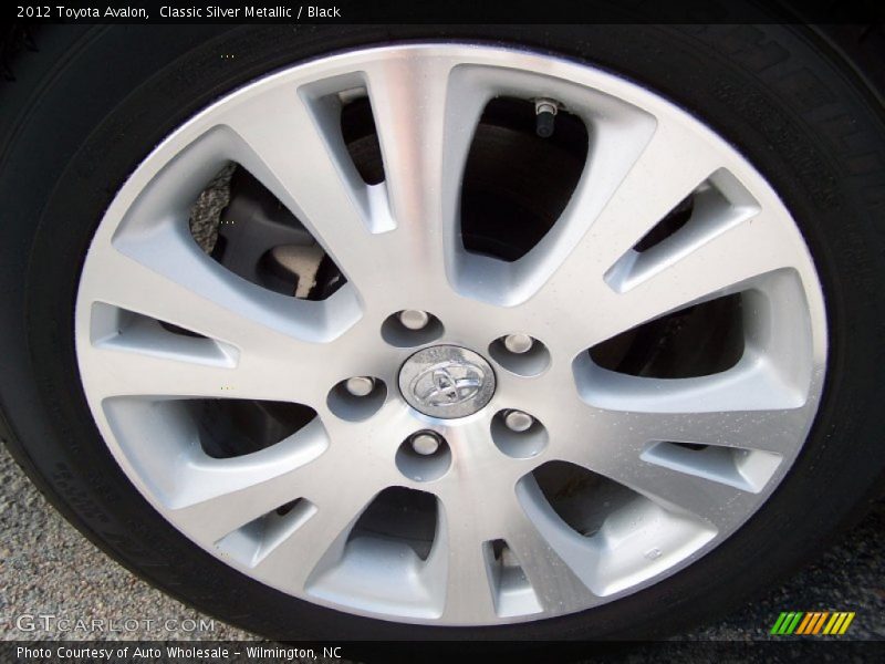 Classic Silver Metallic / Black 2012 Toyota Avalon