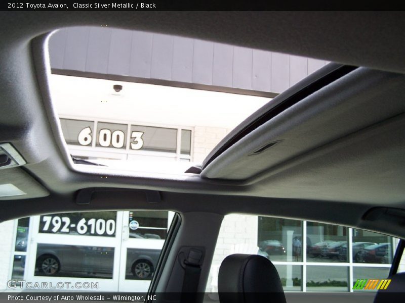 Classic Silver Metallic / Black 2012 Toyota Avalon