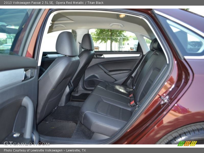 Opera Red Metallic / Titan Black 2013 Volkswagen Passat 2.5L SE