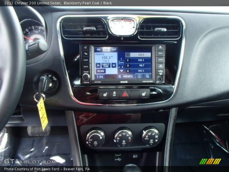 Blackberry Pearl Coat / Black 2012 Chrysler 200 Limited Sedan