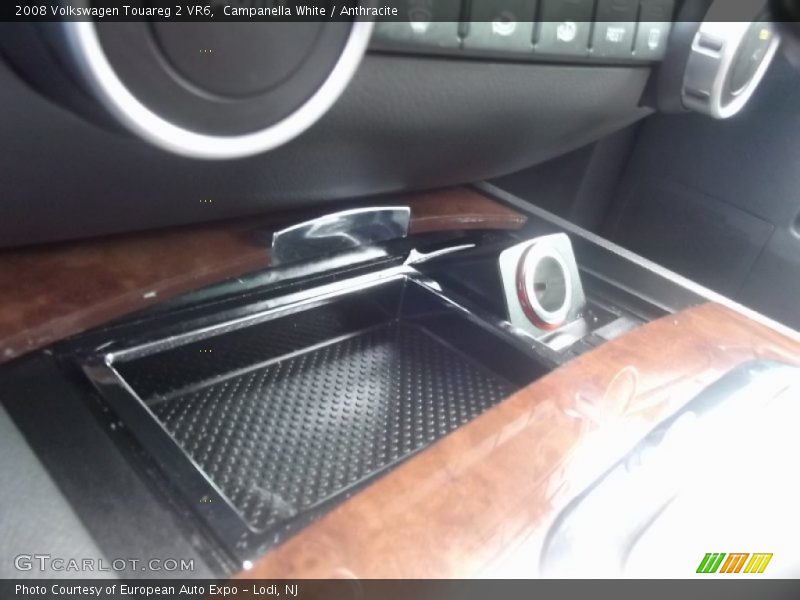 Campanella White / Anthracite 2008 Volkswagen Touareg 2 VR6