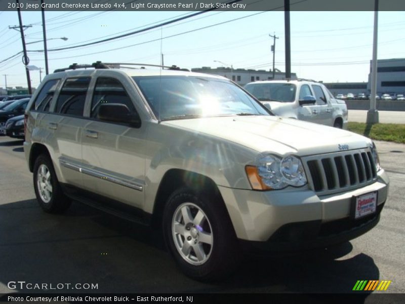 Light Graystone Pearl / Dark Slate Gray 2010 Jeep Grand Cherokee Laredo 4x4