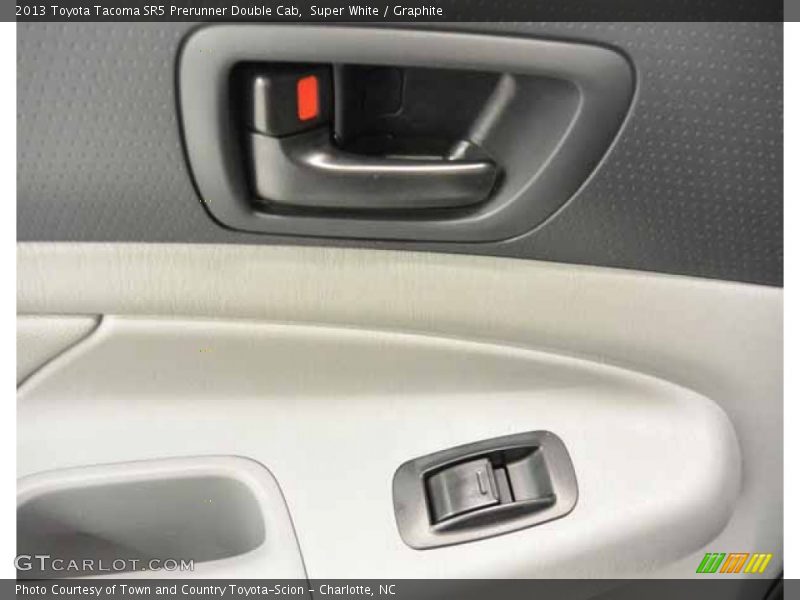 Super White / Graphite 2013 Toyota Tacoma SR5 Prerunner Double Cab